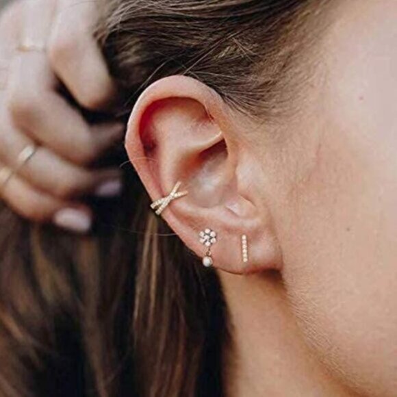 Gold Crossed Ear Cuff Adjustable No Piercing 18K Gold Plated CZ Crystals Earring - Picture 3 of 10